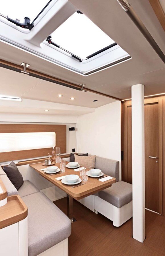 2022 BENETEAU 56'