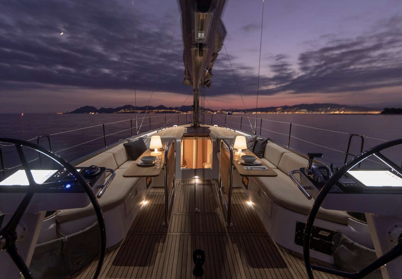 2022 BENETEAU 56'