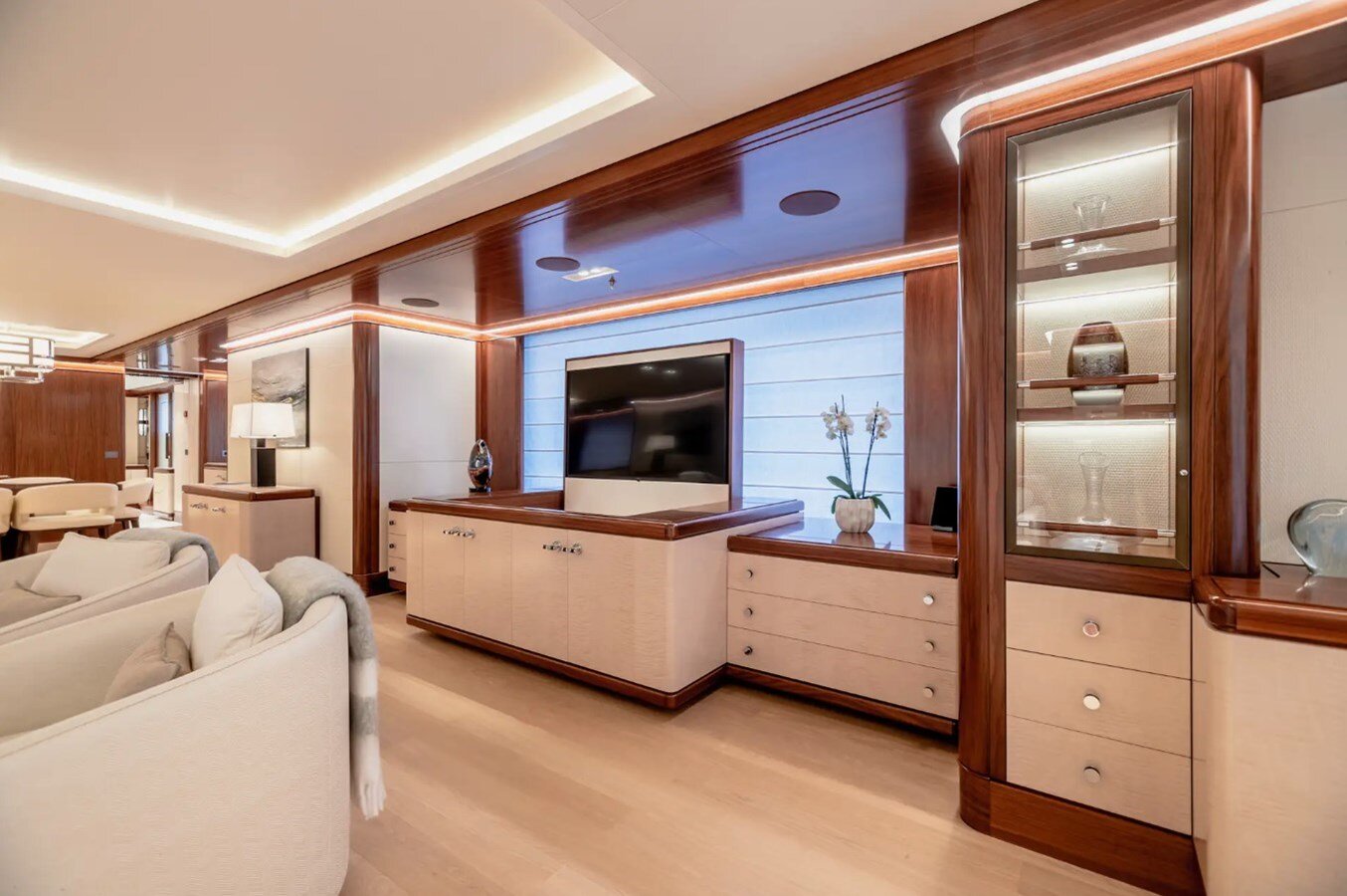 2022 BENETTI 219' 10