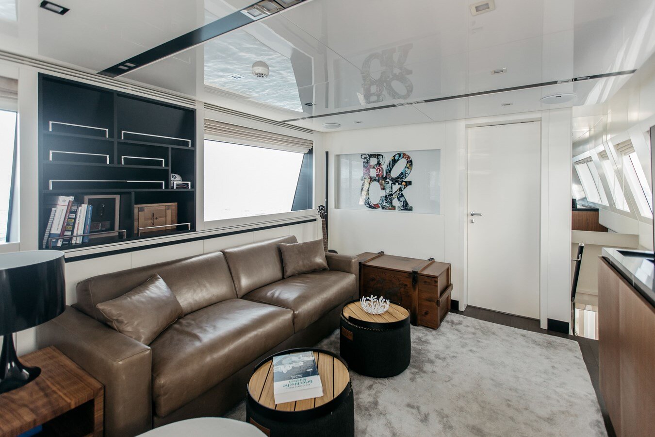 2022-bering-yachts-76-4-63ad7a