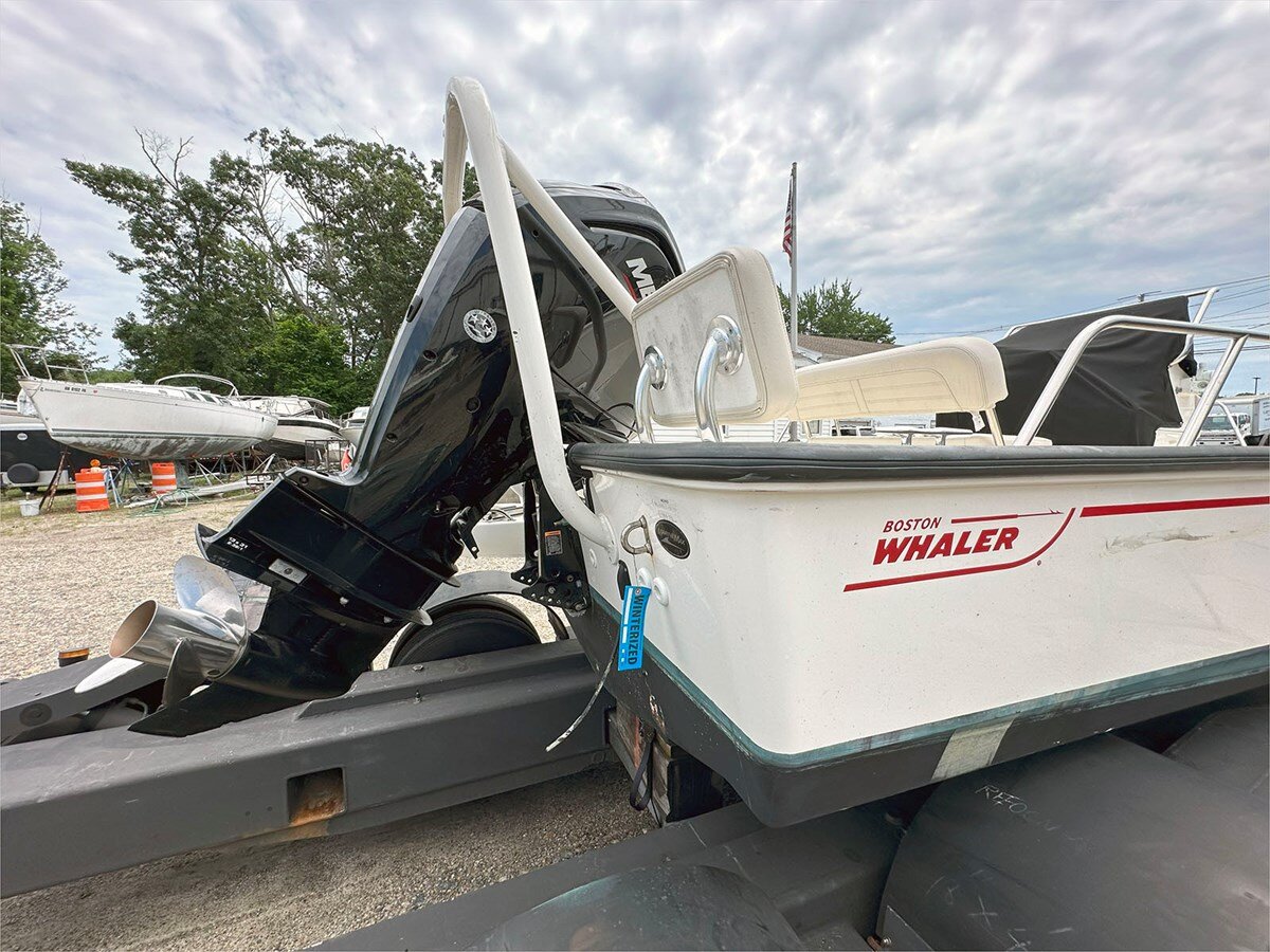 2022-boston-whaler-17-4-8c53c0