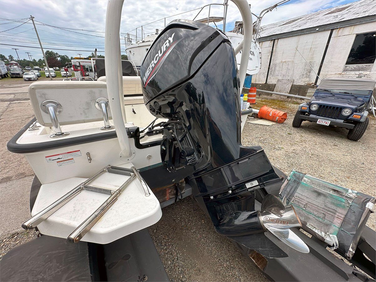 2022-boston-whaler-17-4-8c53c0