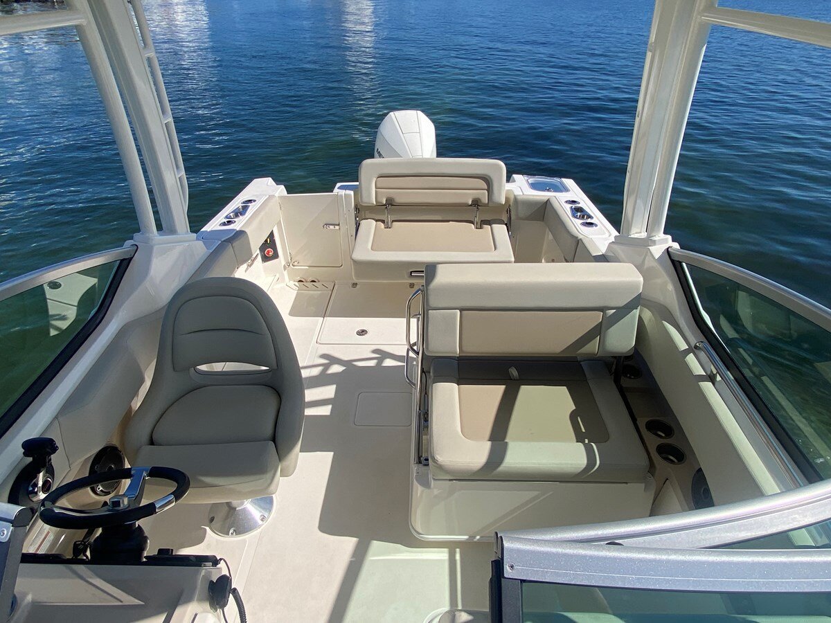 2022-boston-whaler-24-2-9ad01b