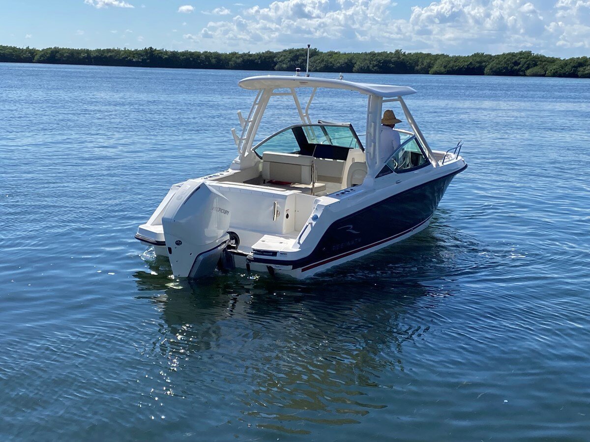 2022-boston-whaler-24-2-9ad01b