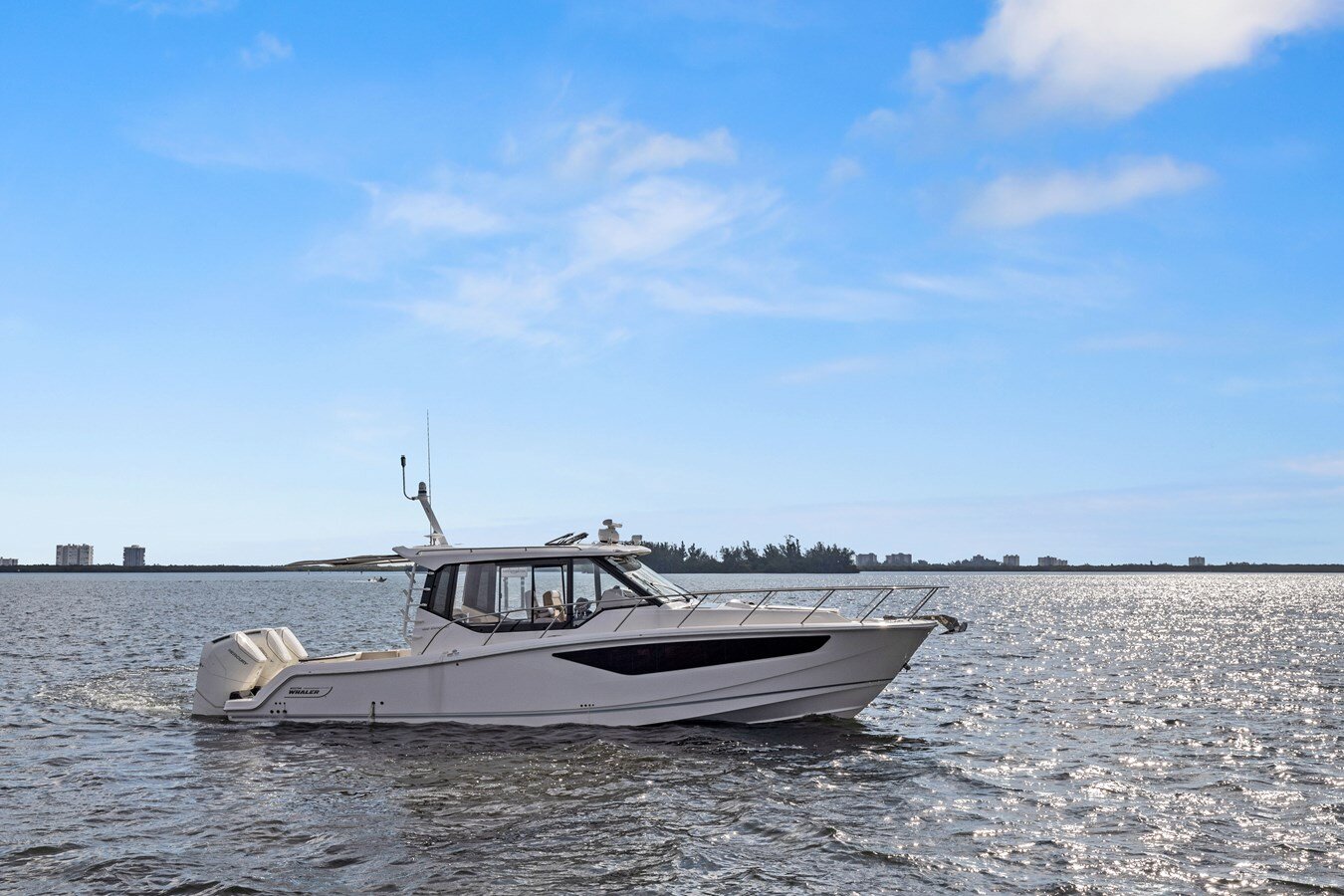 2022-boston-whaler-40-bb8e94