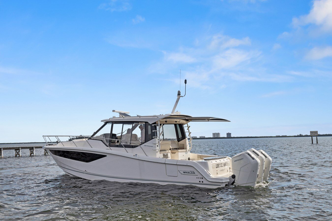 2022-boston-whaler-40-bb8e94