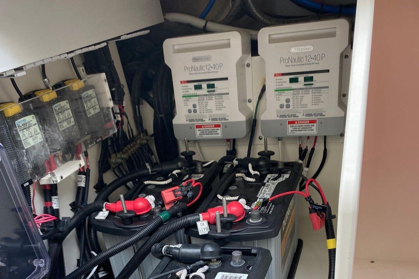 2022-boston-whaler-40-e81bd2