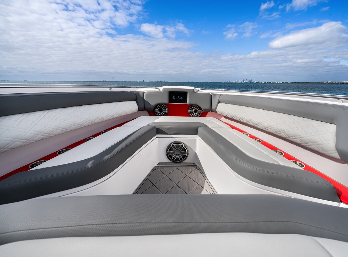 2022-cigarette-42-1-7b6032