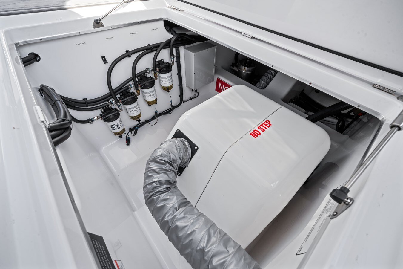 2022-cigarette-42-1-7b6032