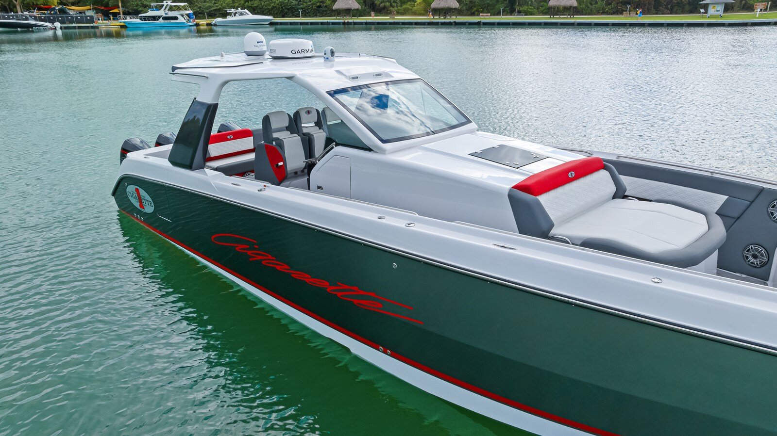 2022-cigarette-42-1-7b6032