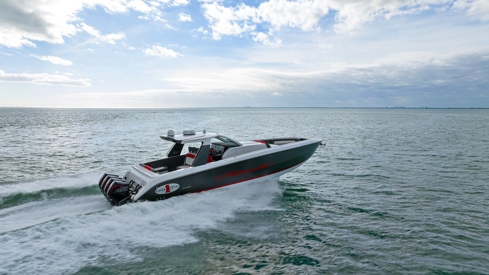 2022-cigarette-42-1-7b6032