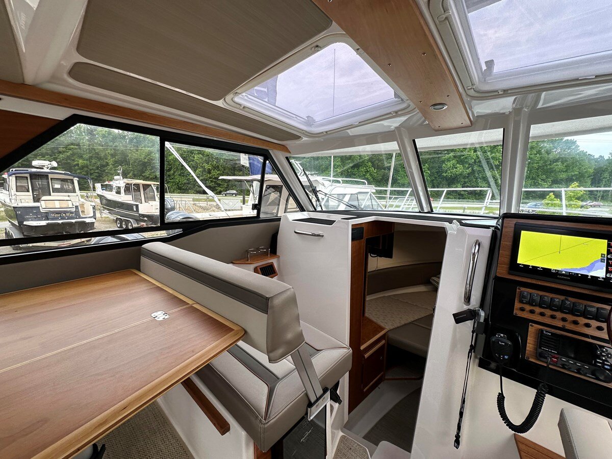 2022-cutwater-28-7b1521