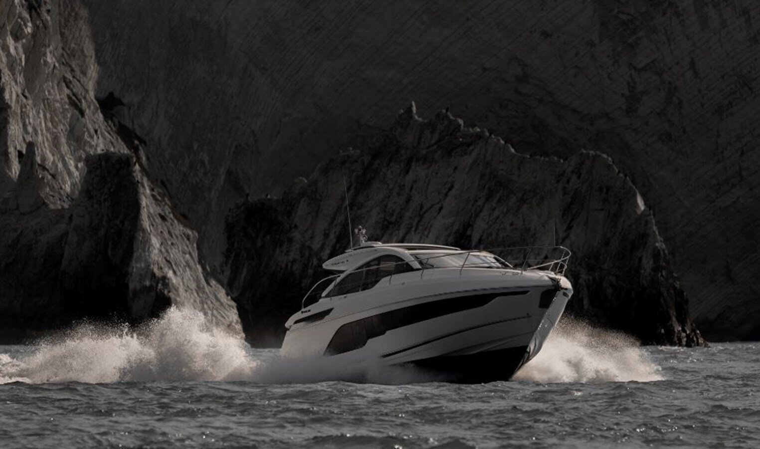 2022-fairline-47-8-442da2