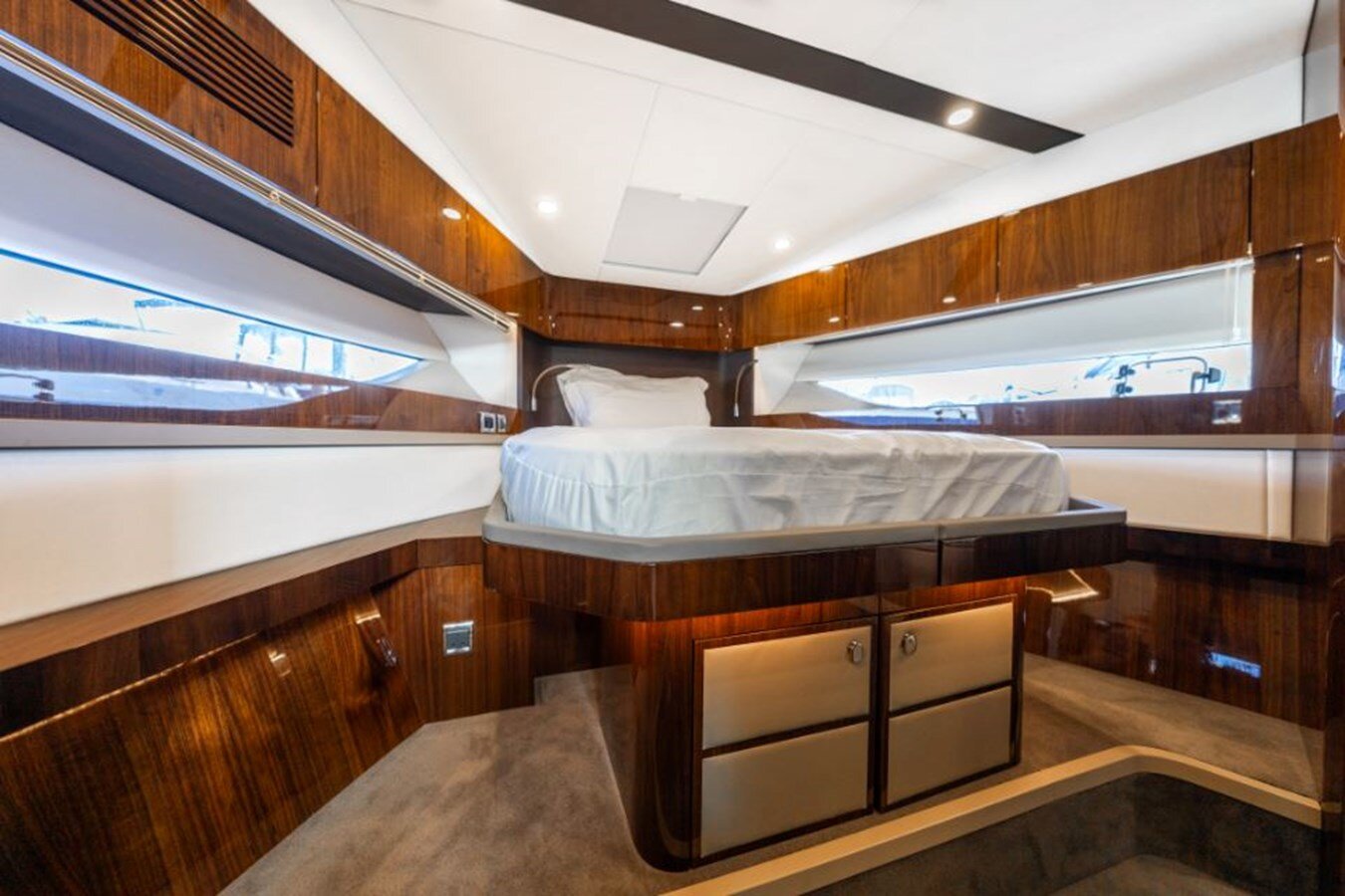 2022-fairline-47-8-442da2