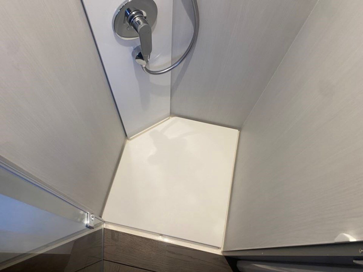 2022-fairline-47-8-442da2