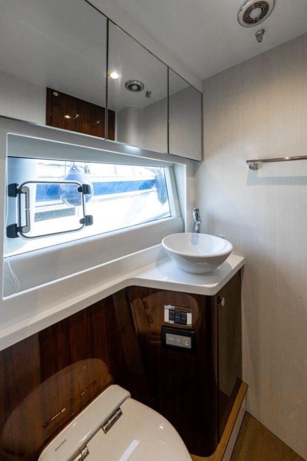 2022-fairline-47-8-442da2