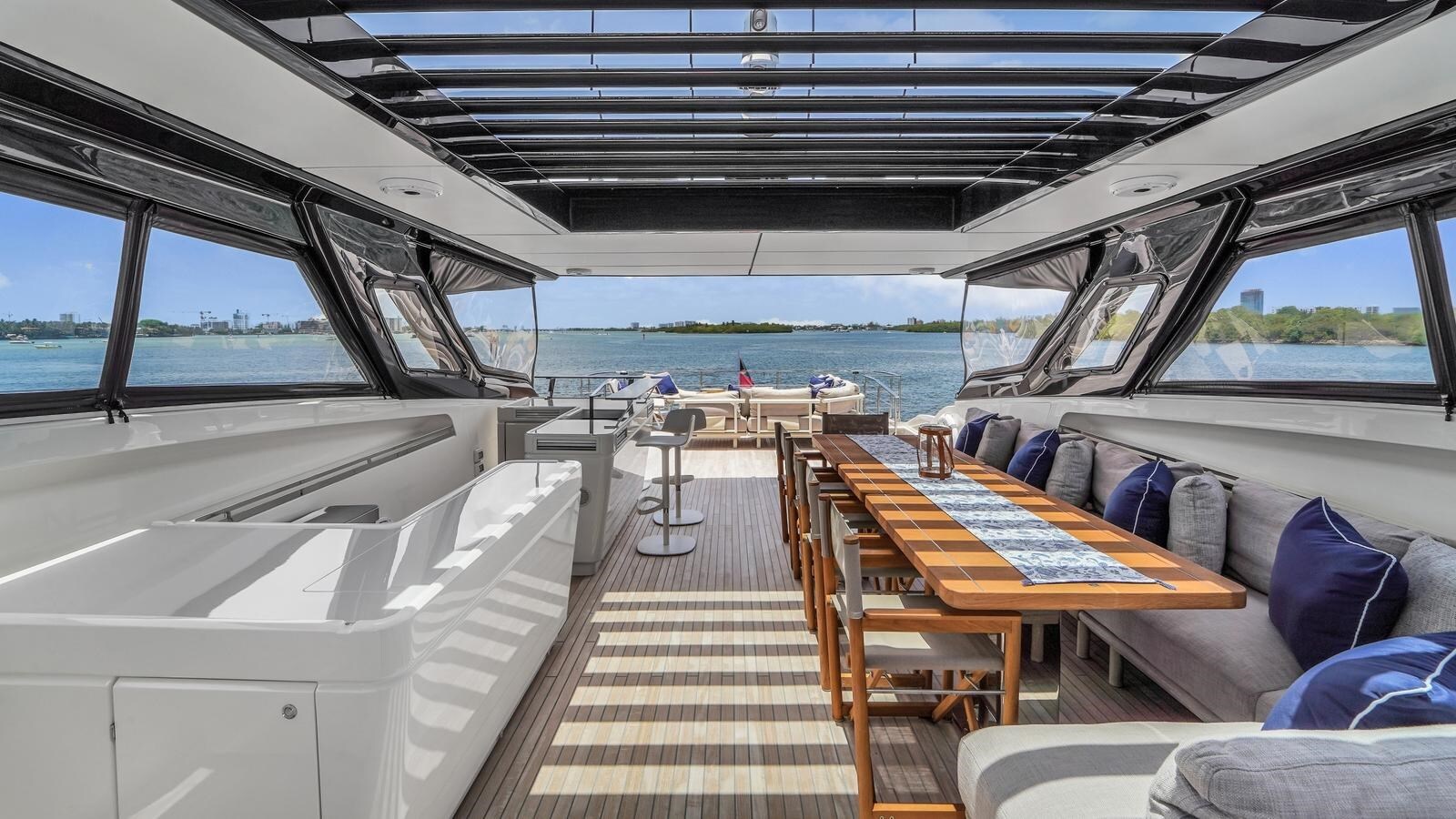 2022-ferretti-yachts-98-10-ca1a51