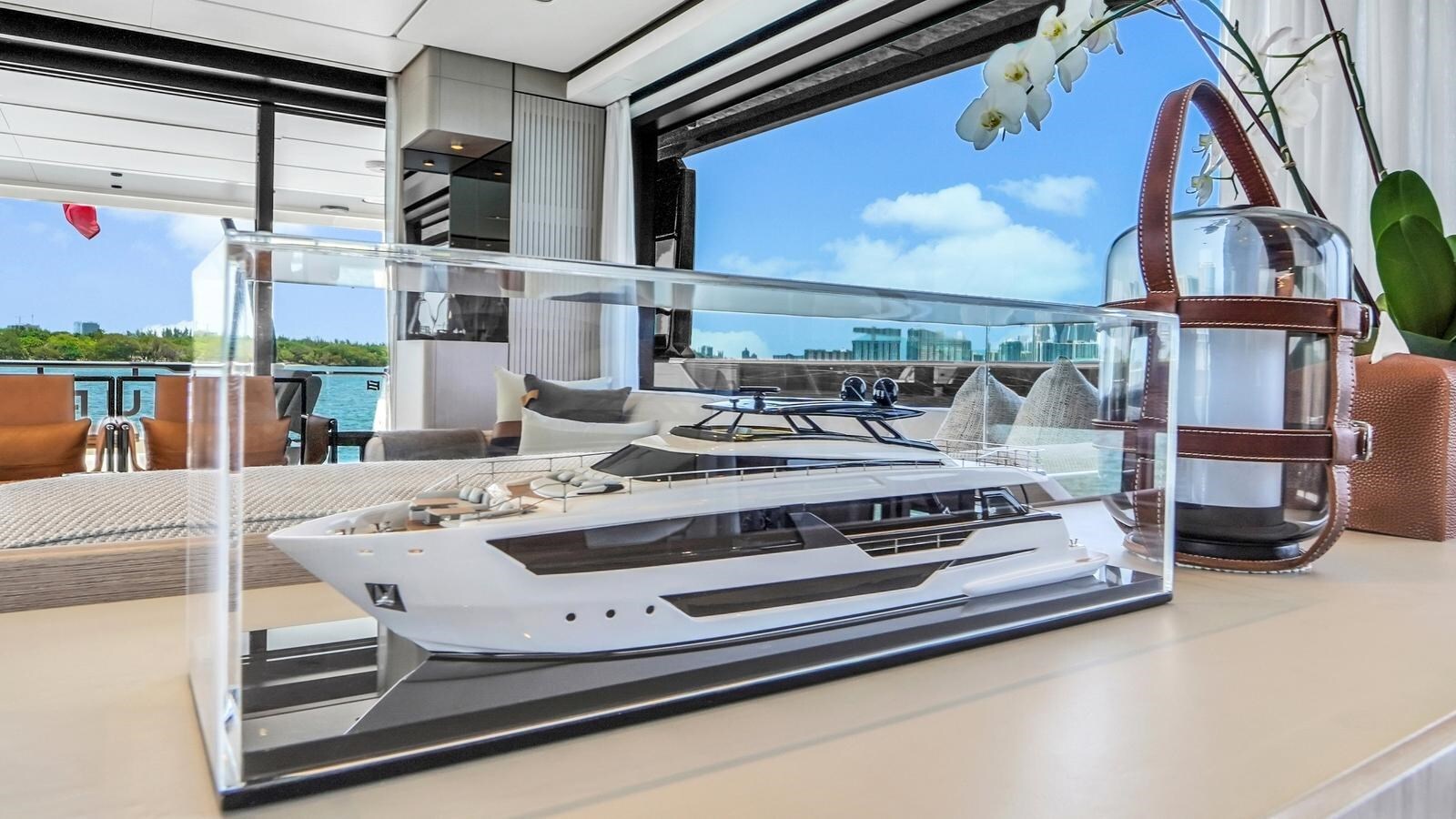 2022-ferretti-yachts-98-10-ca1a51