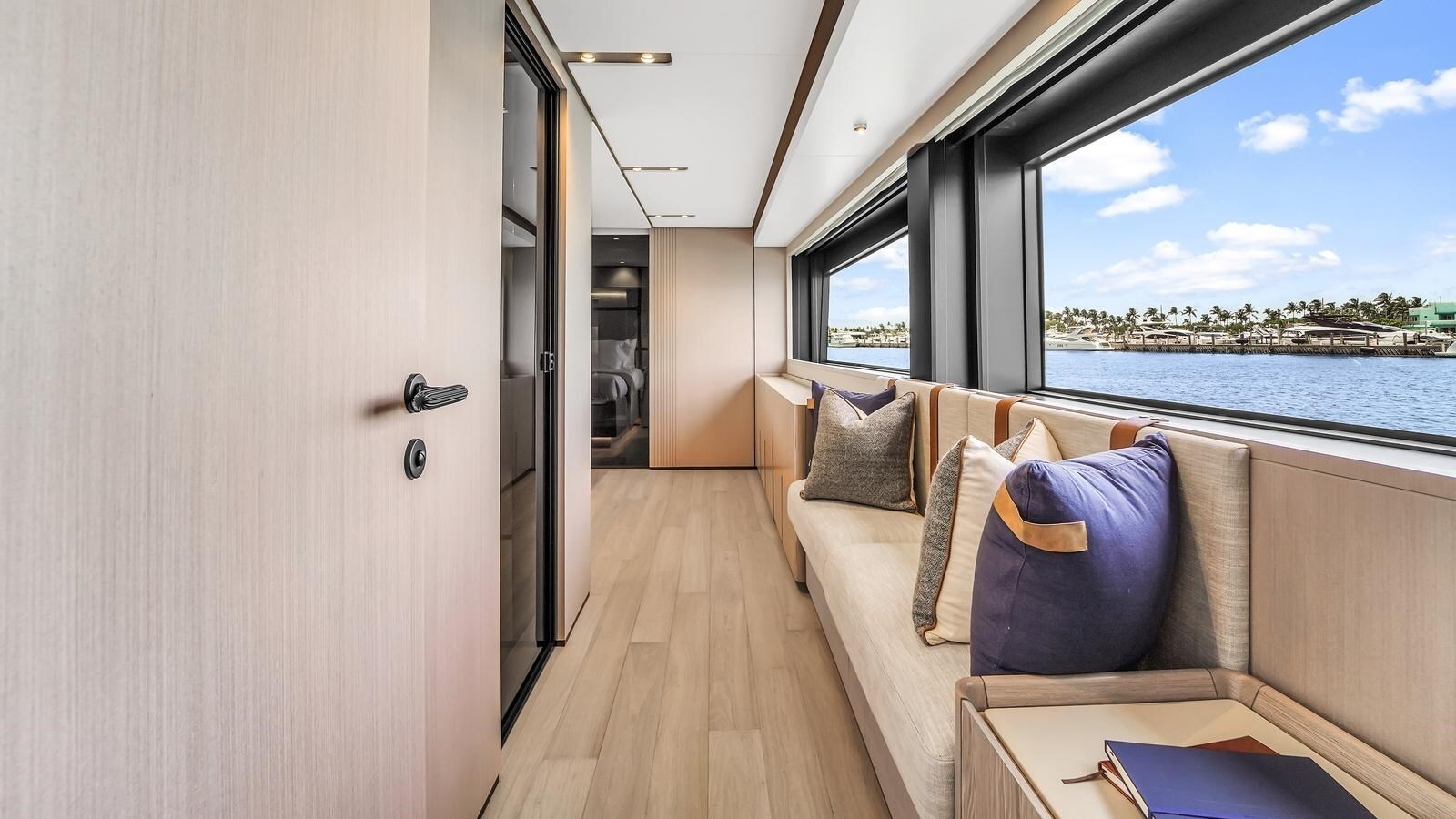 2022-ferretti-yachts-98-10-ca1a51