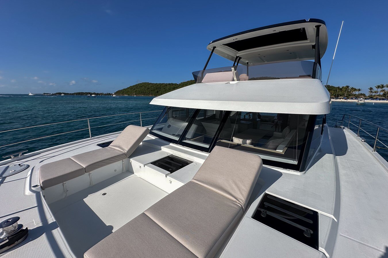 2022-fountaine-pajot-44-eea4b7