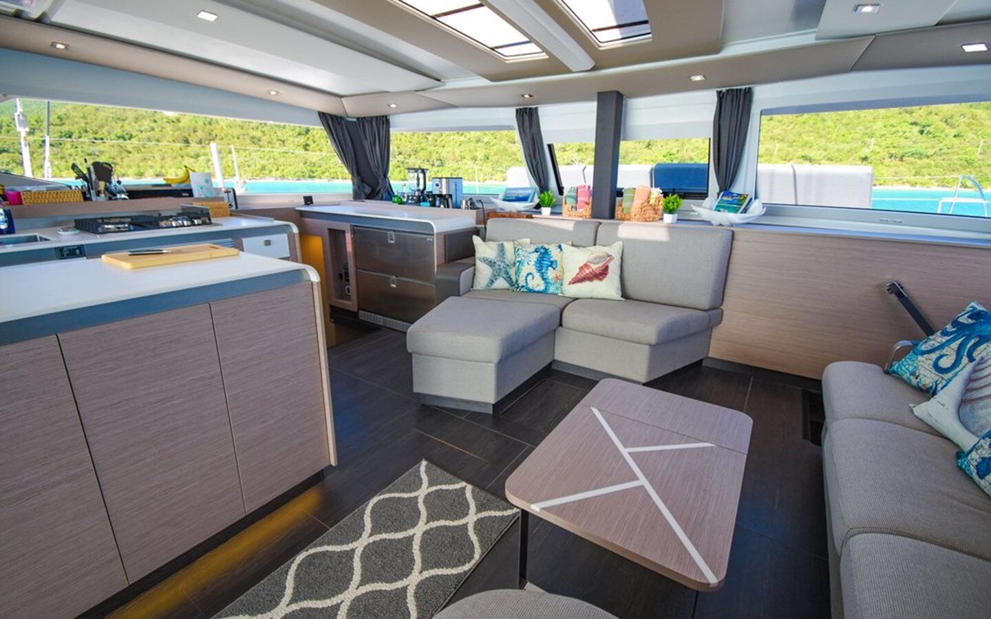 2022 FOUNTAINE PAJOT 51'