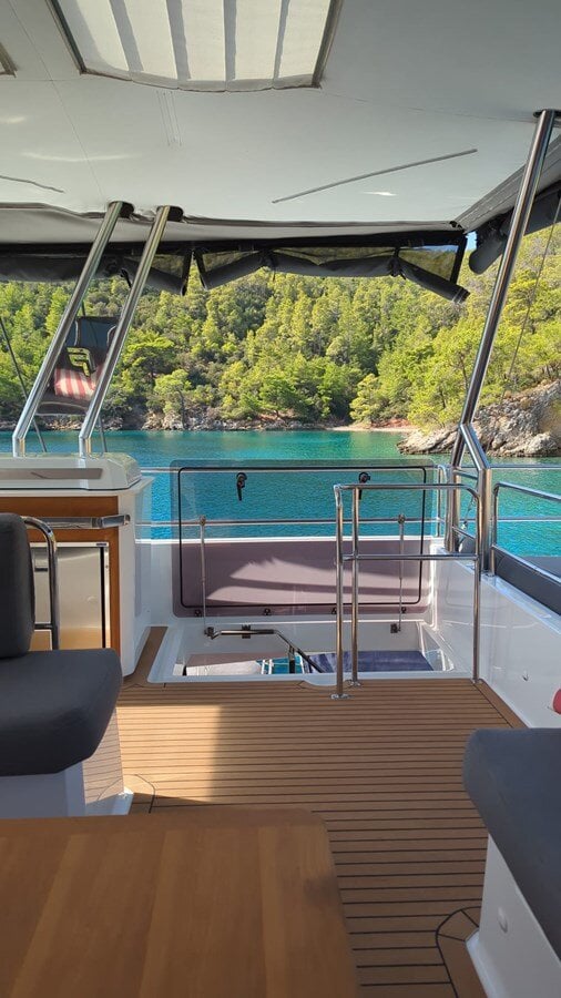 2022-fountaine-pajot-58-11-ef6d6c