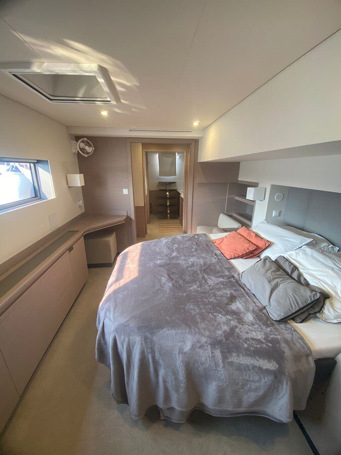 2022-fountaine-pajot-58-11-ef6d6c