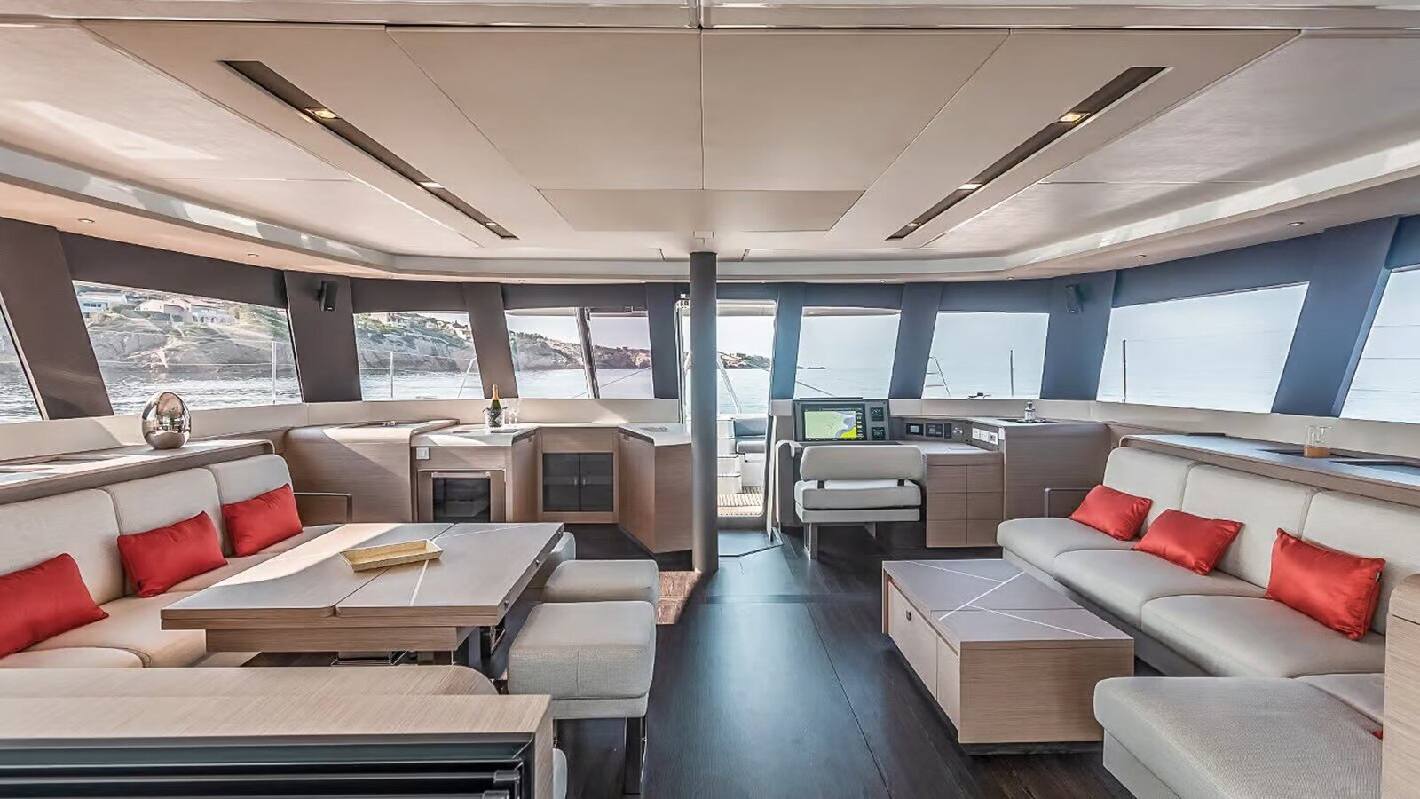 2022-fountaine-pajot-58-11-ef6d6c