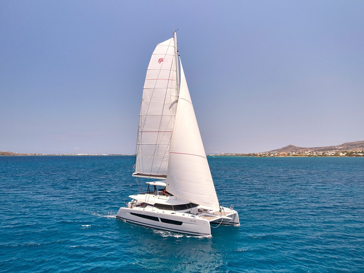 2022-fountaine-pajot-61-8-9e74a8