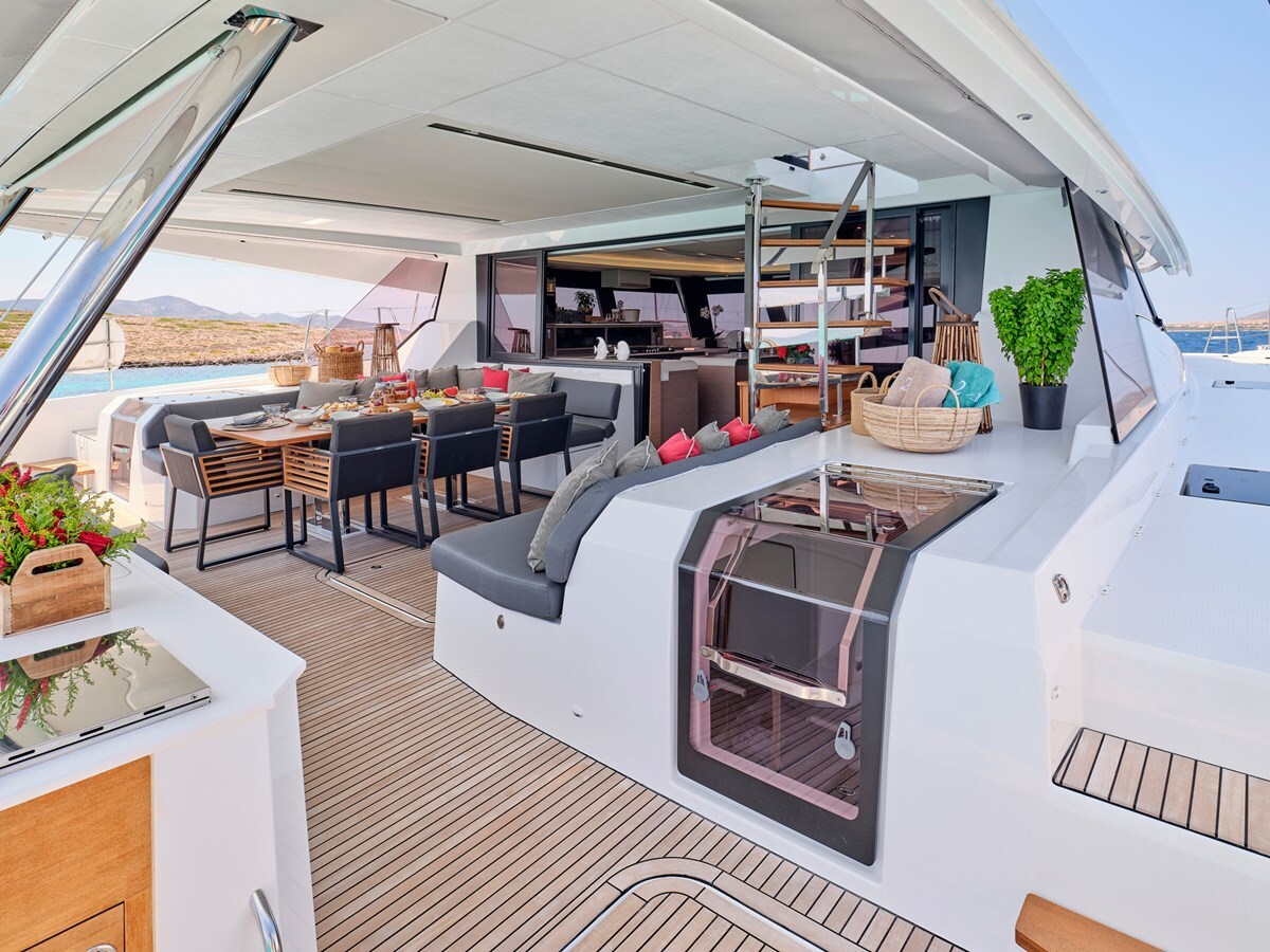 2022 FOUNTAINE PAJOT 61' 8