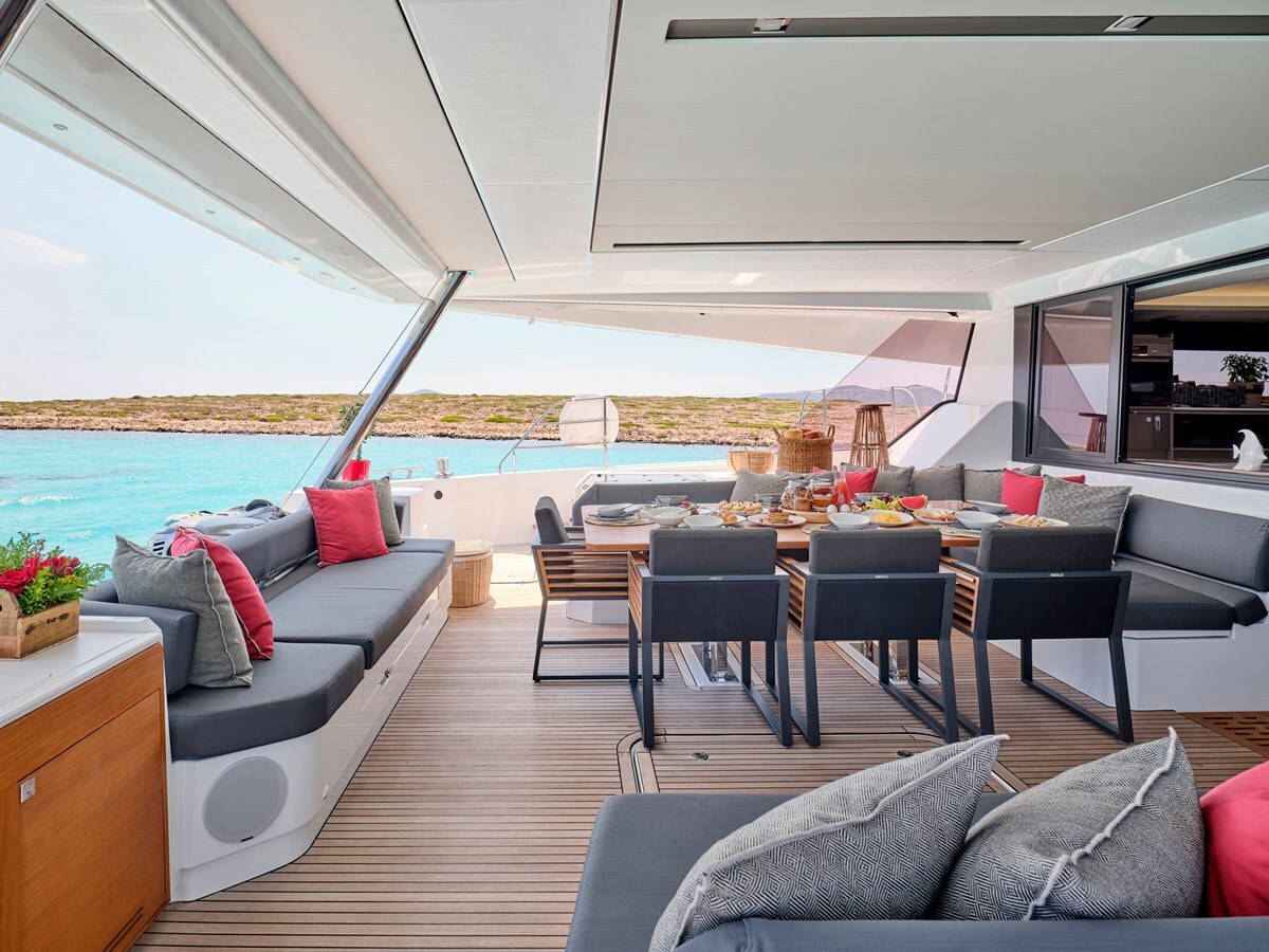 2022 FOUNTAINE PAJOT 61' 8