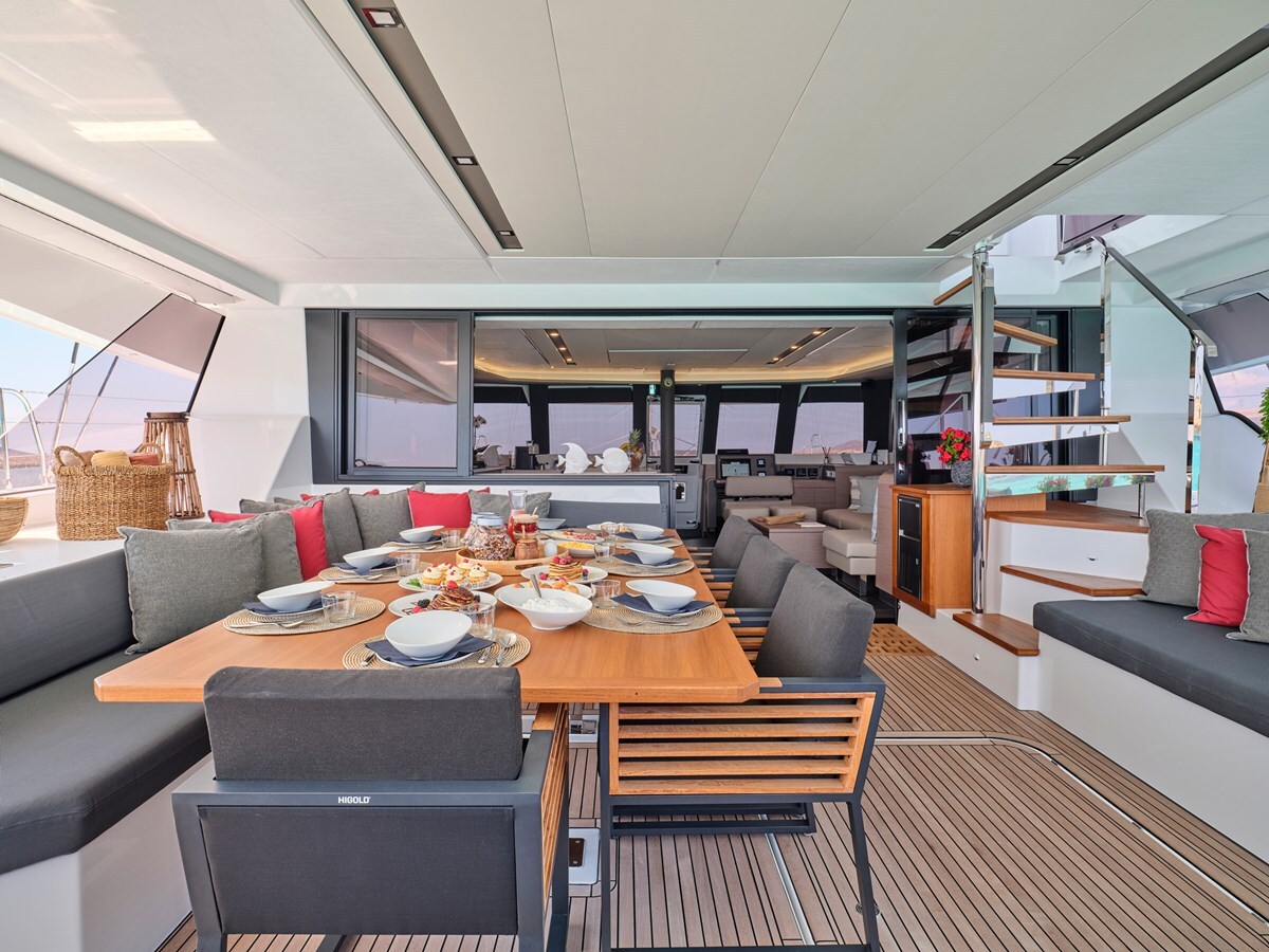 2022 FOUNTAINE PAJOT 61' 8