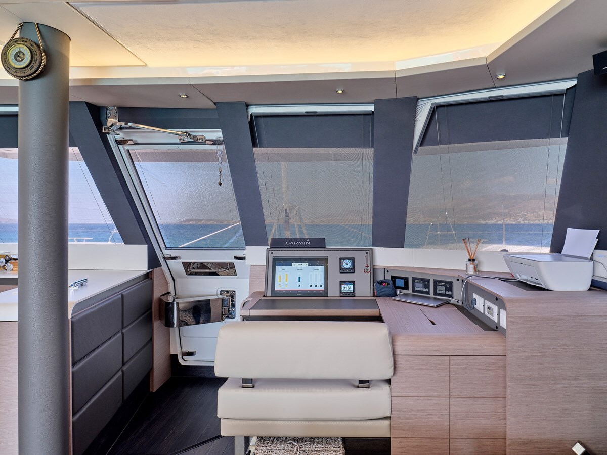 2022 FOUNTAINE PAJOT 61' 8