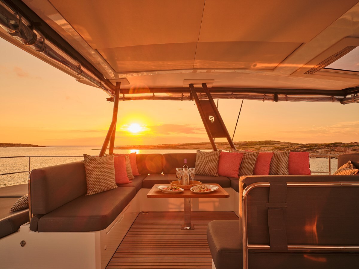 2022 FOUNTAINE PAJOT 61' 8