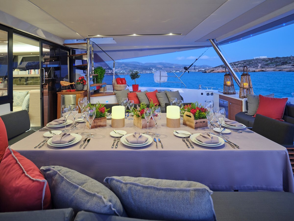 2022 FOUNTAINE PAJOT 61' 8