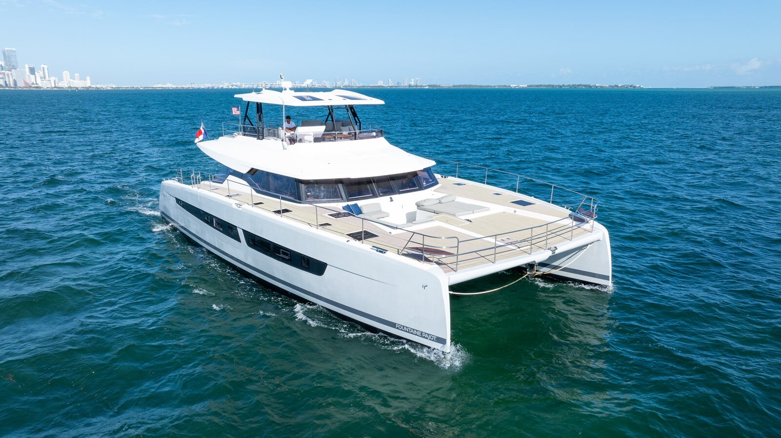 2022-fountaine-pajot-64-afc4df