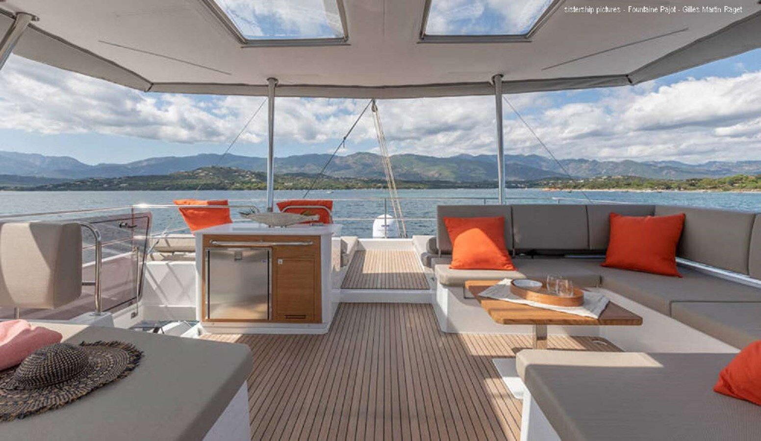 2022 FOUNTAINE PAJOT 66' 10