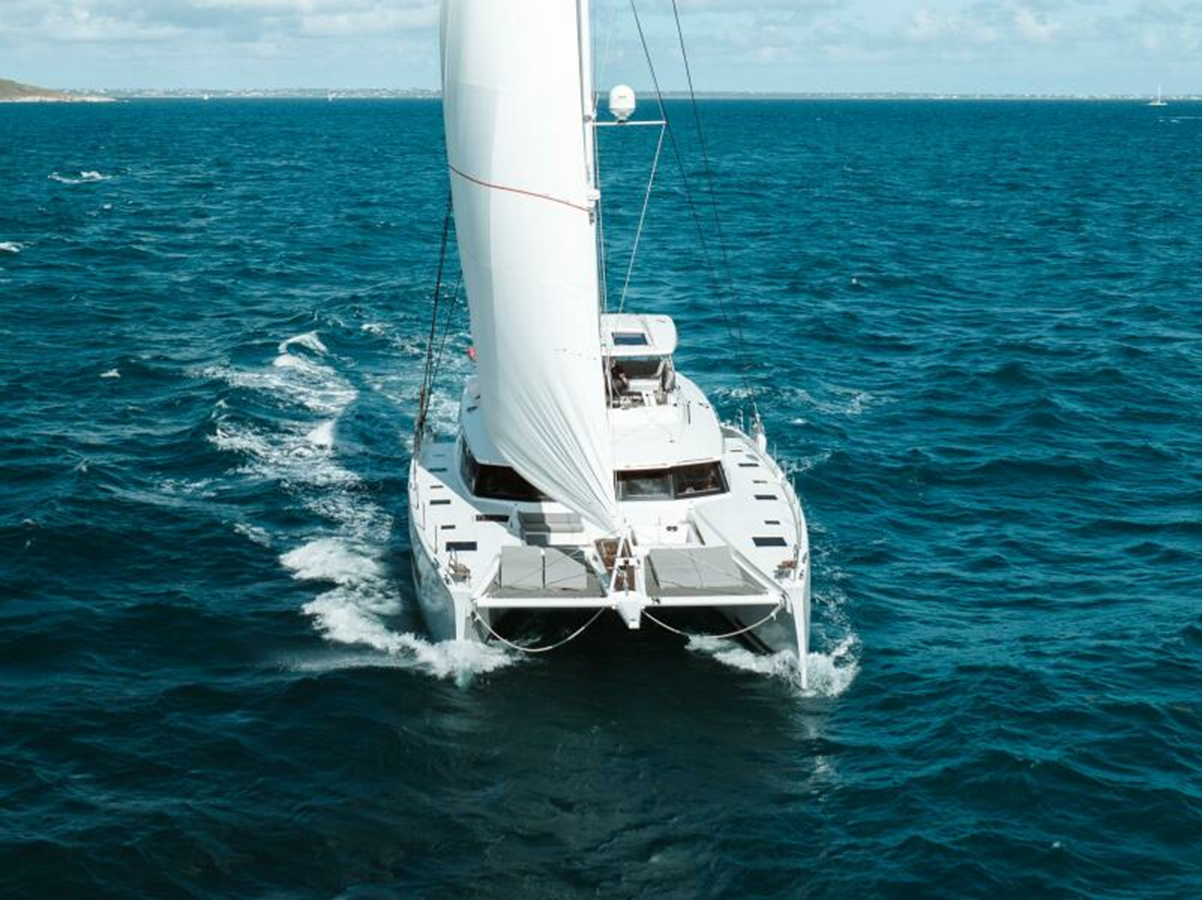 2022-fountaine-pajot-67-3-b56d40