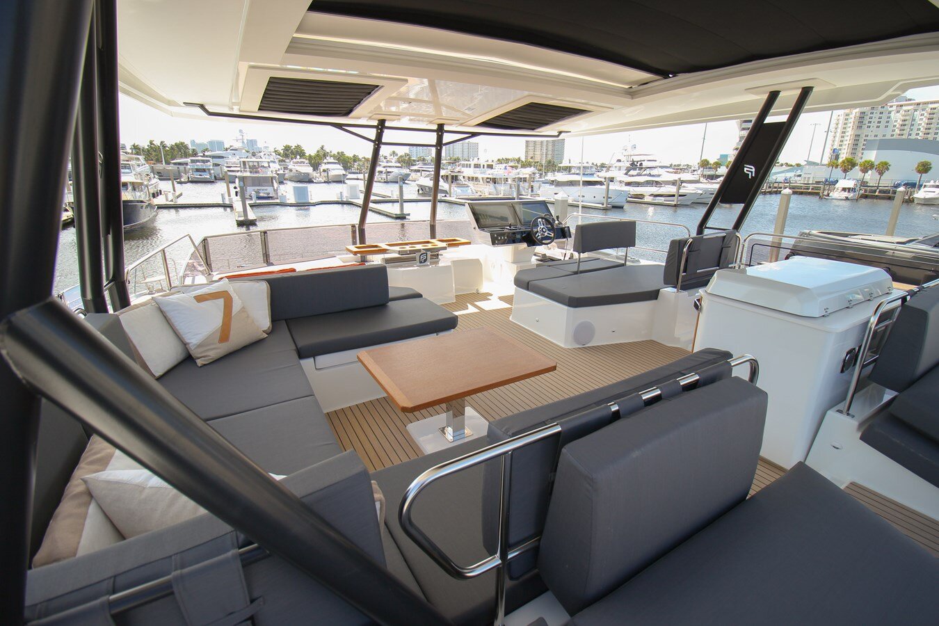 2022 FOUNTAINE PAJOT 67'