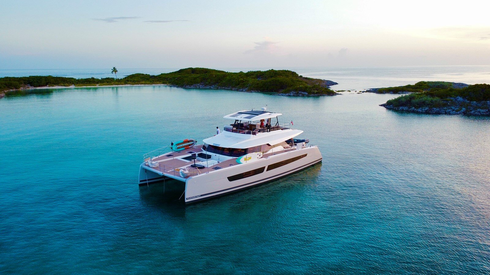 2022-fountaine-pajot-67-90e674