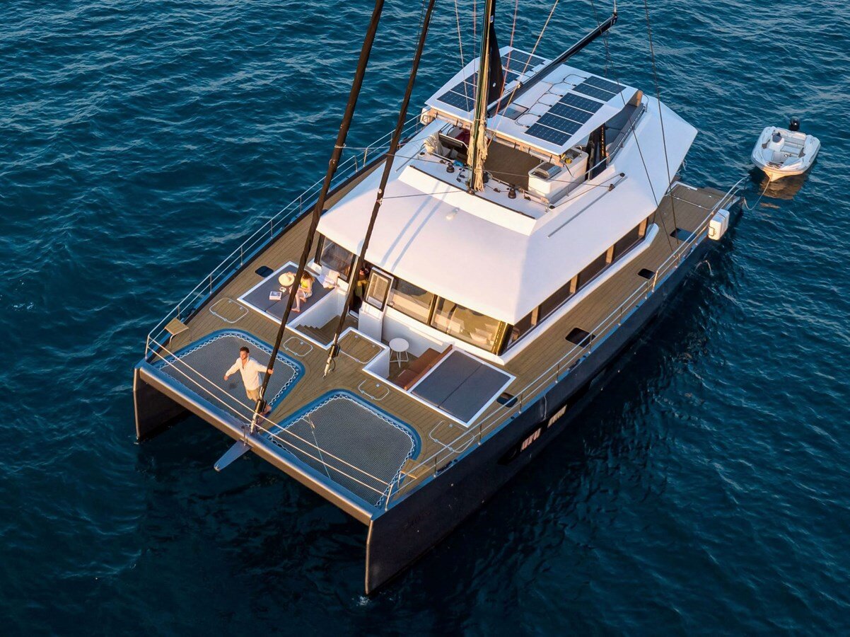 2022-fountaine-pajot-68-1-f39fbd