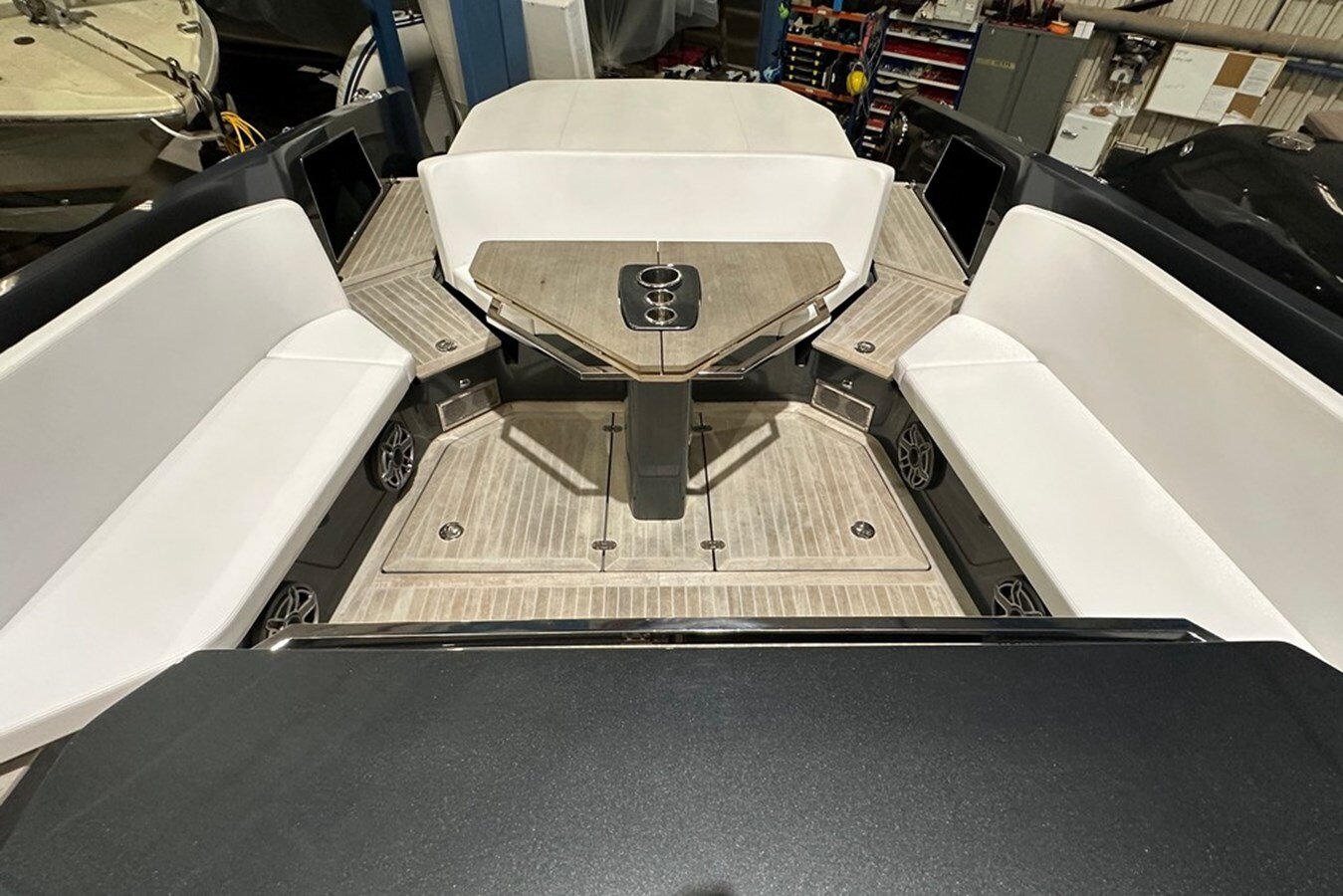 2022-frauscher-43-4-8b8c0b