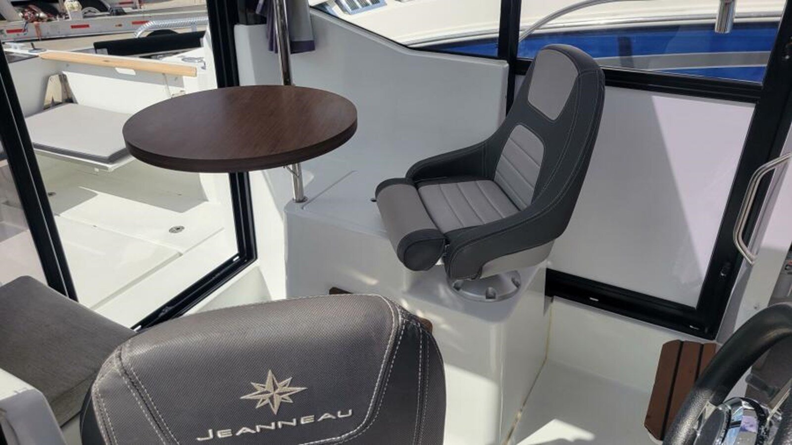 2022-jeanneau-26-8-c05e22