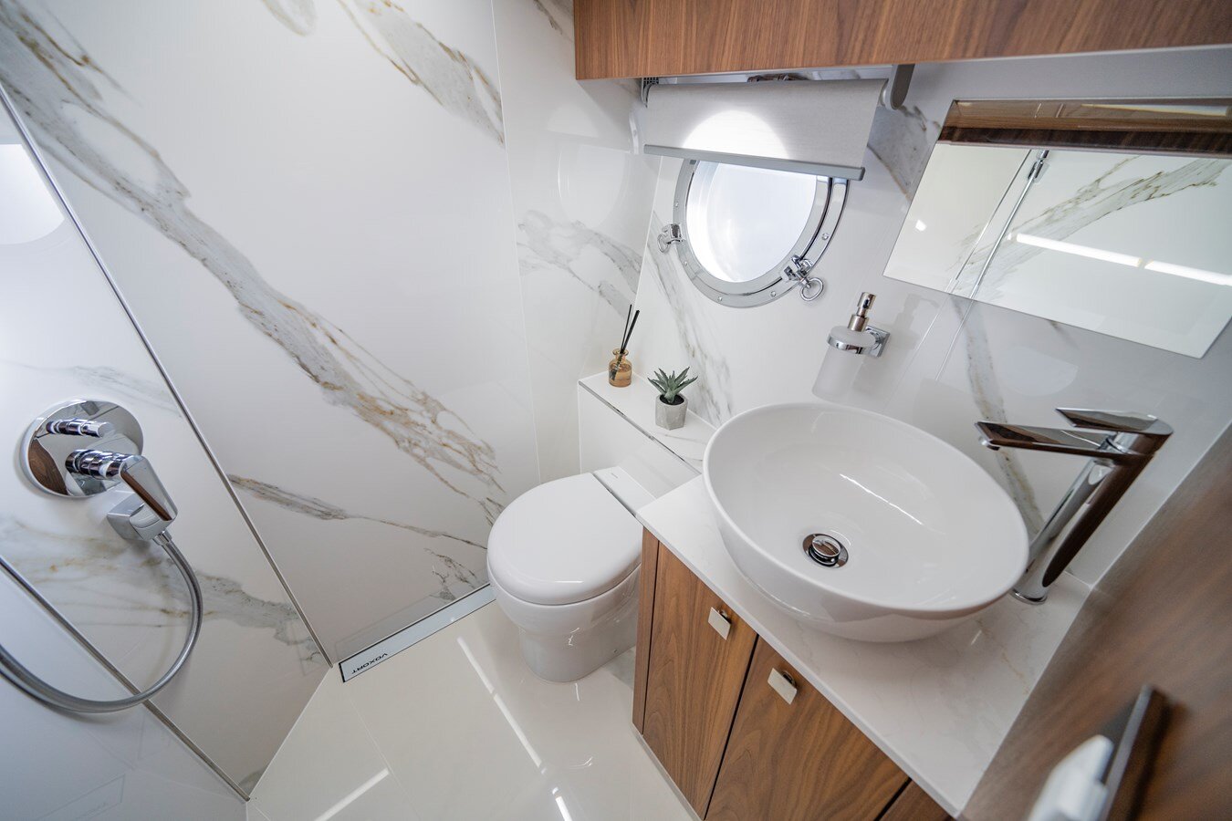 2022-monachus-yachts-69-3-03d2af