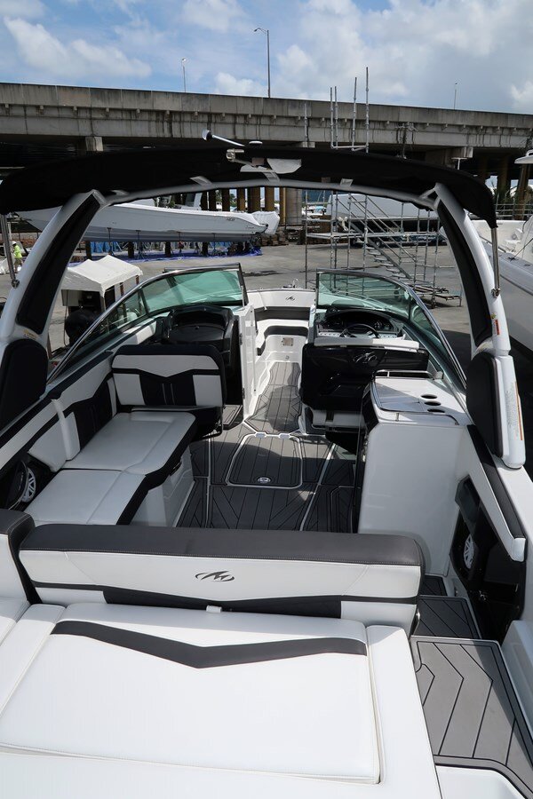 2022-monterey-27-b1f3ba