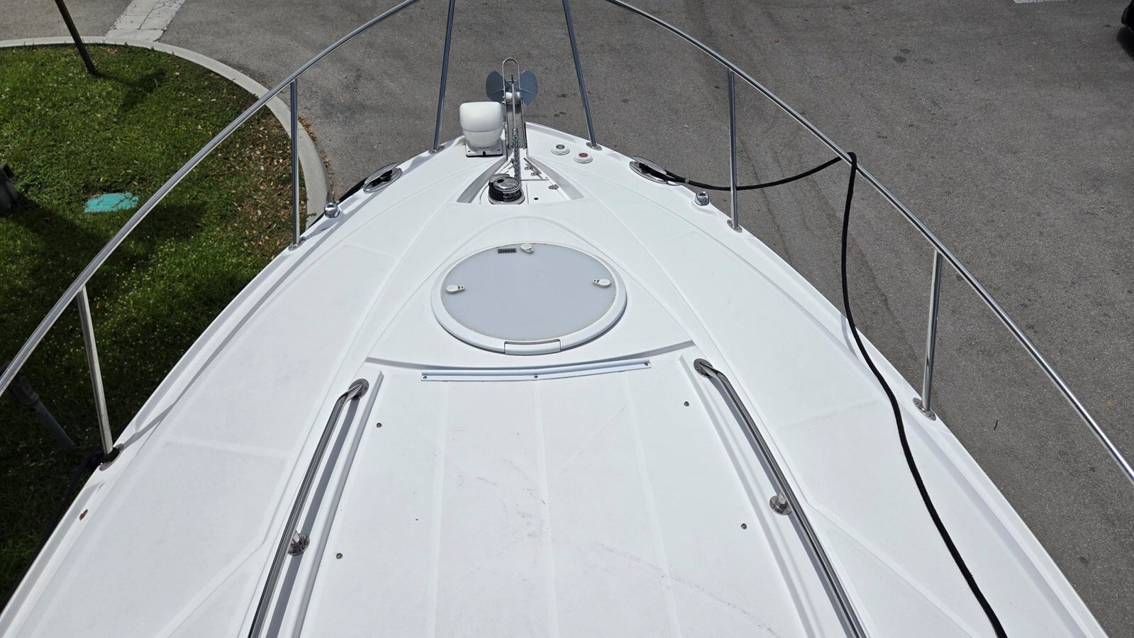 2022-monterey-29-f89829