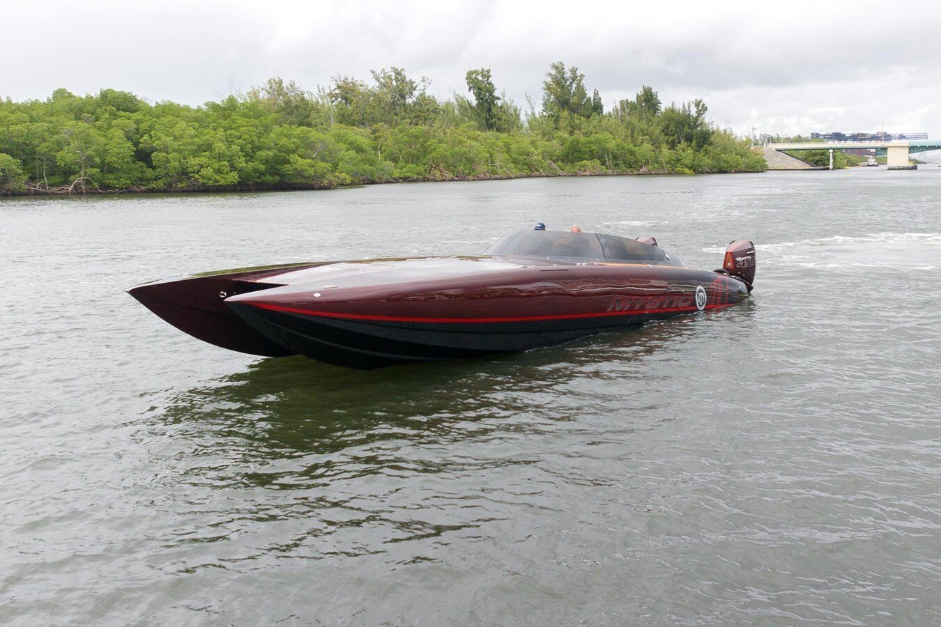 2022-mystic-powerboats-inc-40-7bb626