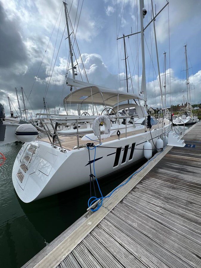 2022-oyster-59-5-e0d2ee