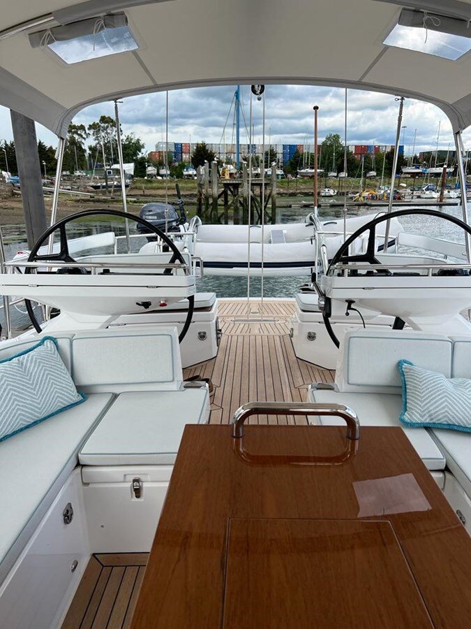 2022-oyster-59-5-e0d2ee