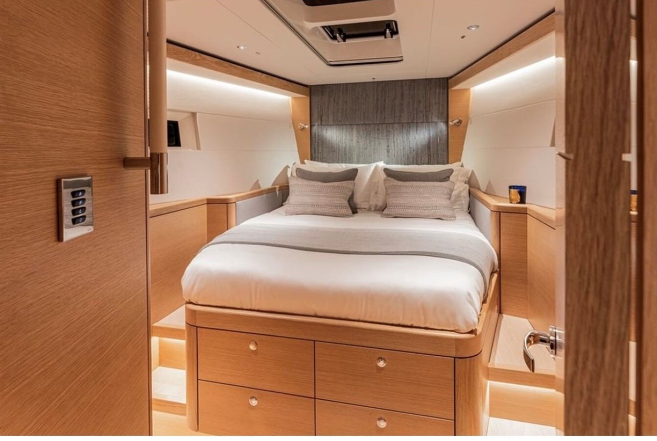 2022-oyster-59-5-e0d2ee